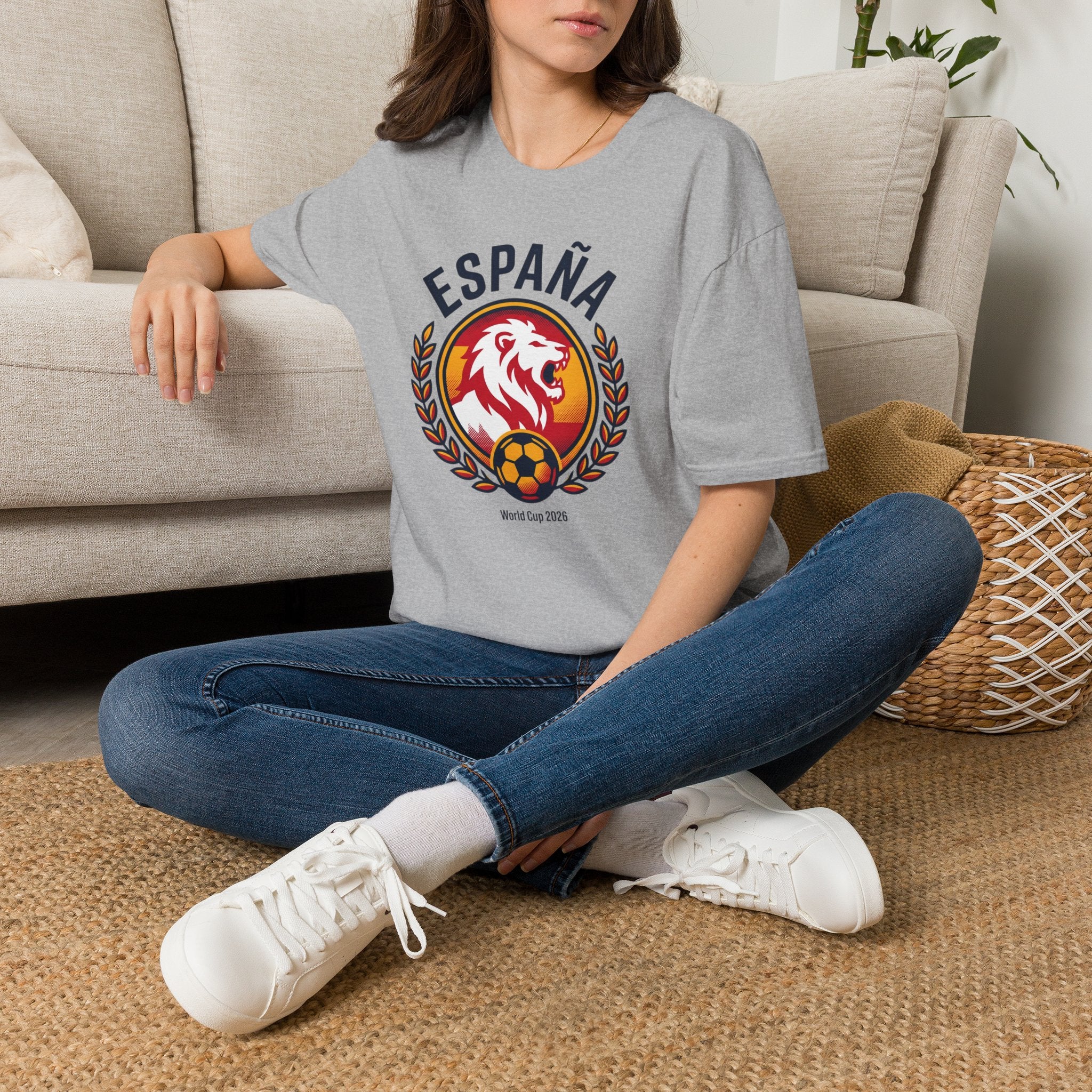España Lion Soccer 2026 World Cup Crest T-Shirt | Spanish Football Emblem  UNISEX   front print only