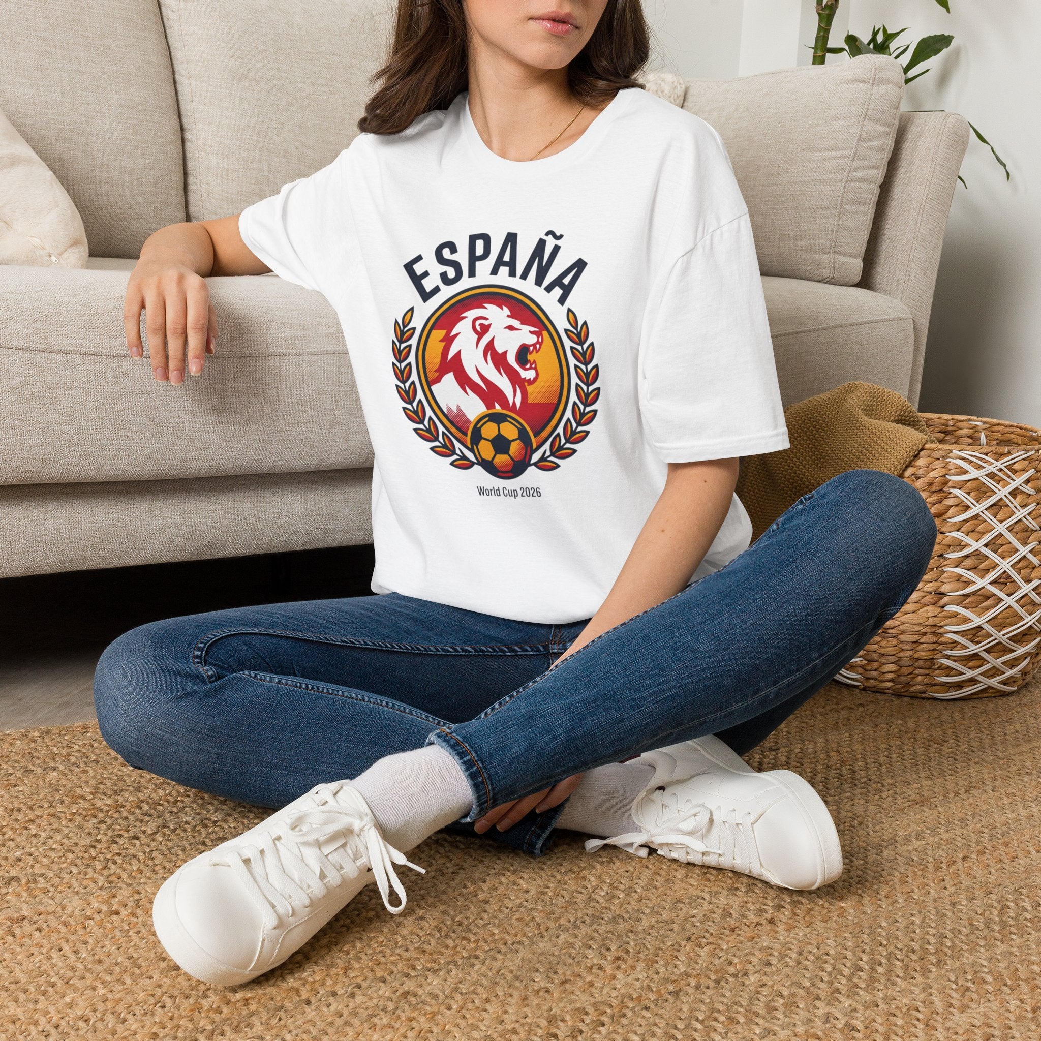 España Lion Soccer 2026 World Cup Crest T-Shirt | Spanish Football Emblem  UNISEX   front print only